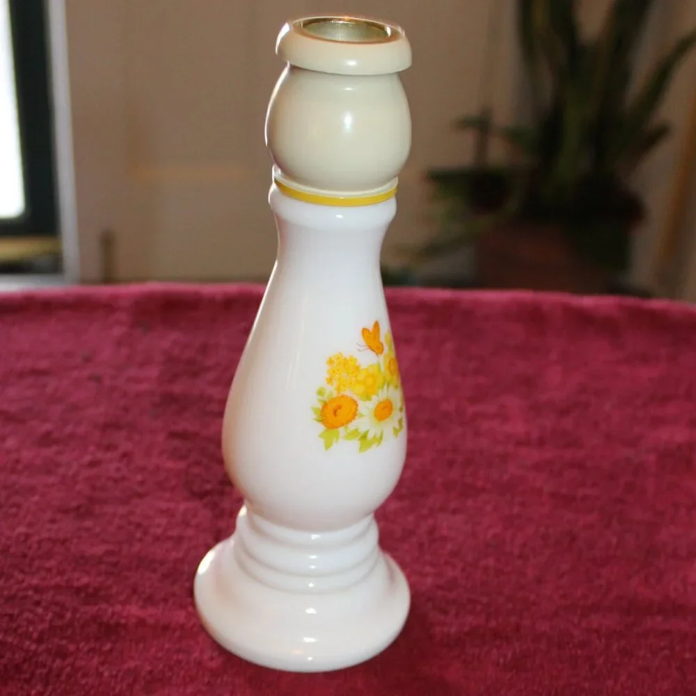 Avon vintage buttercup